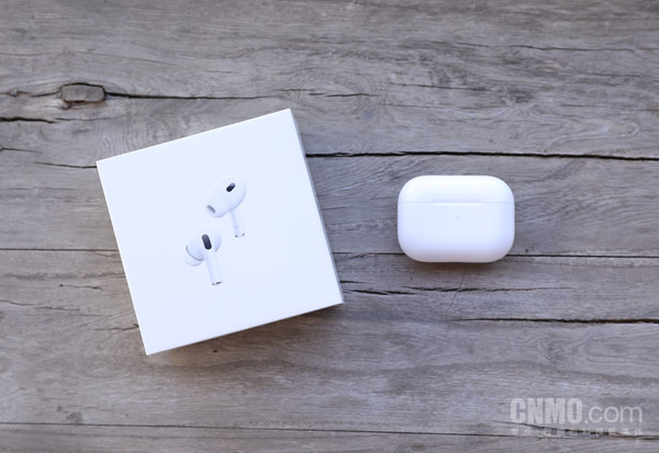 AirPods Pro第二代：三年后再次相见 音乐起 感受仍未变