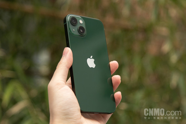 相同的iPhone 13不同的各行各业 记录值得被看到的故事