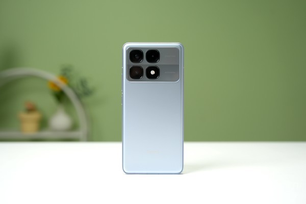 Redmi K70 至尊版：天玑9300+加持 新一代“性能魔王”