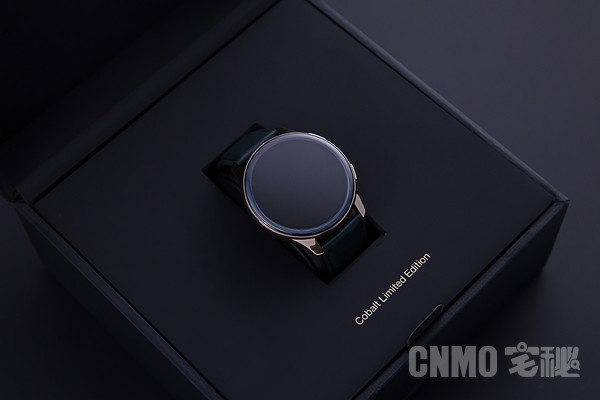 OnePlus Watch钴合金限定版：我知道你对生活从不将就