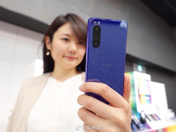 索尼Xperia 5 II紫色版正式亮相 硬件与其他版本无异