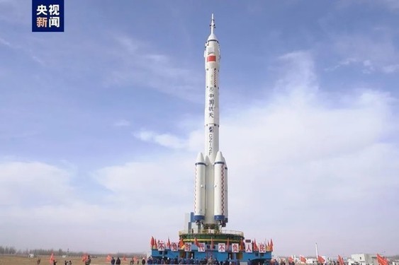 神舟十五号乘组首次出舱圆满成功！出舱活动达7小时