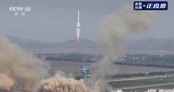 神舟十六号载人飞船发射成功！乘员：坐火箭太爽了