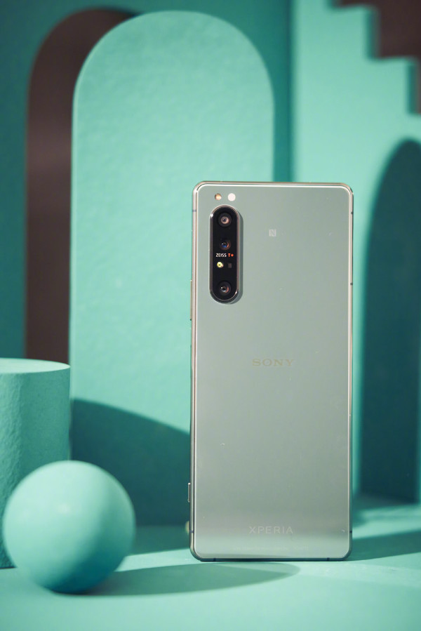 索尼Xperia 1 II获“最佳拍照手机奖”！微单黑科技立功