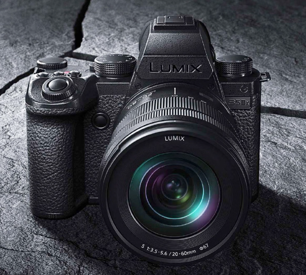 松下Lumix S1R II明年初亮相：6000万像素全画幅新机引期待