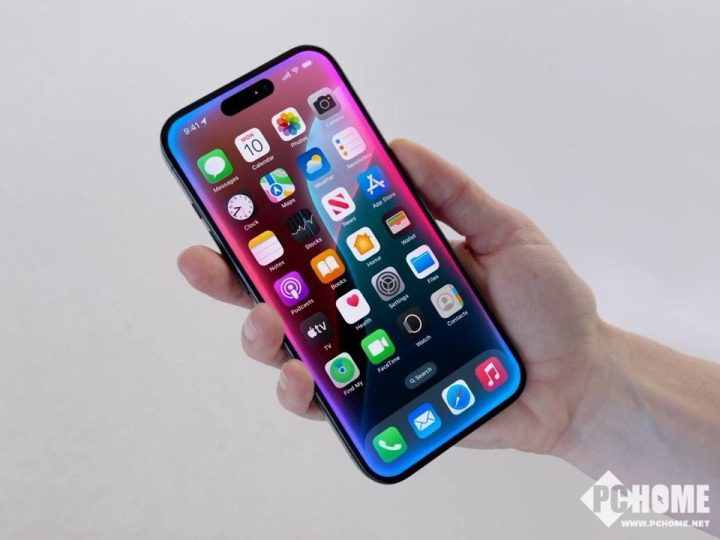 Siri跳票至5月，iOS 18.5版新机来袭