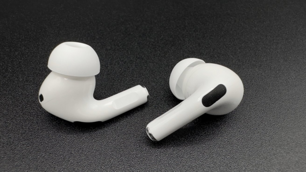 苹果AirPods 4/Pro 2固件更新，神秘新功能曝光！